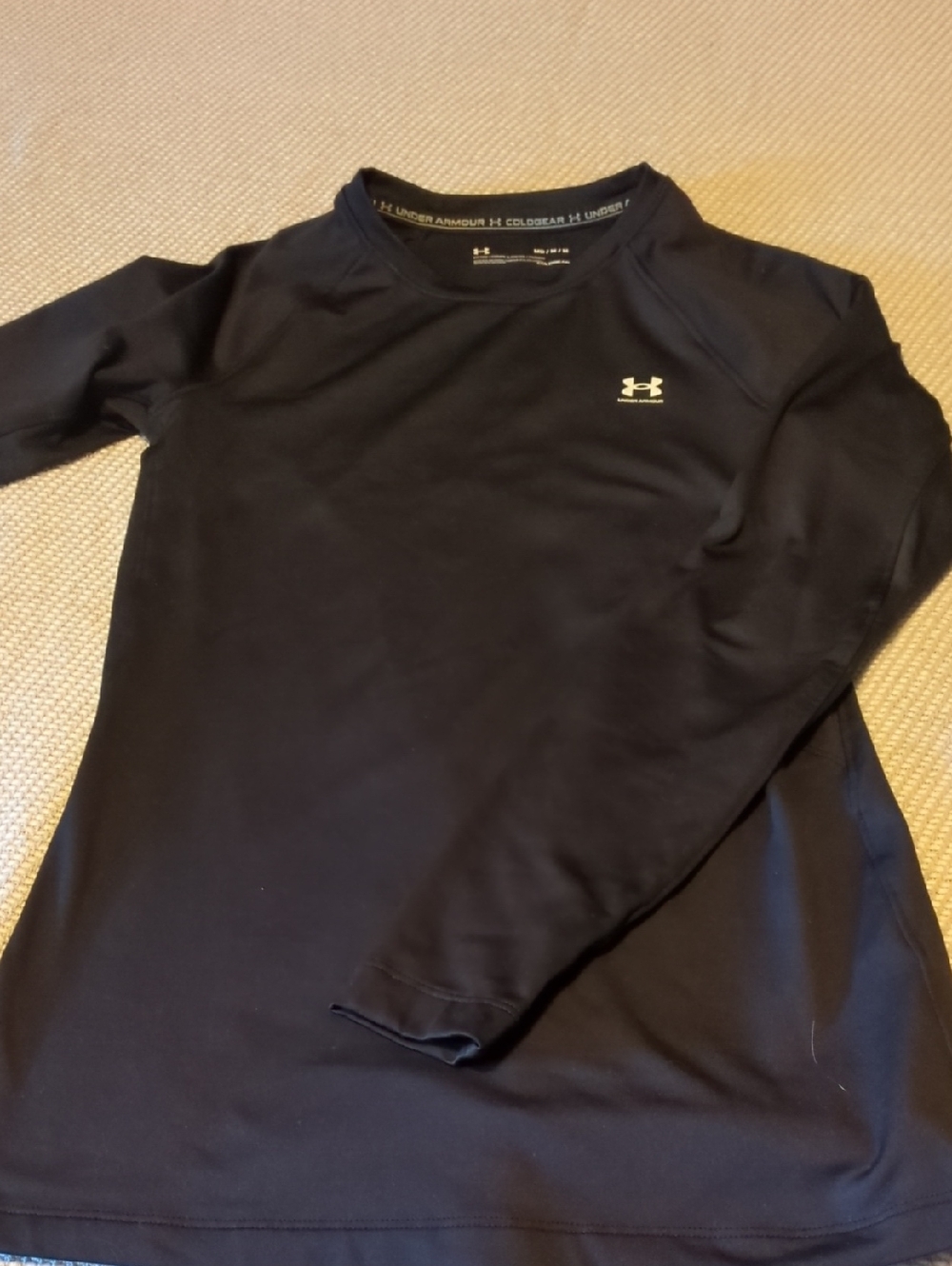 Under Armour Black Crewneck Long Sleeve Cold Gear Performance Top